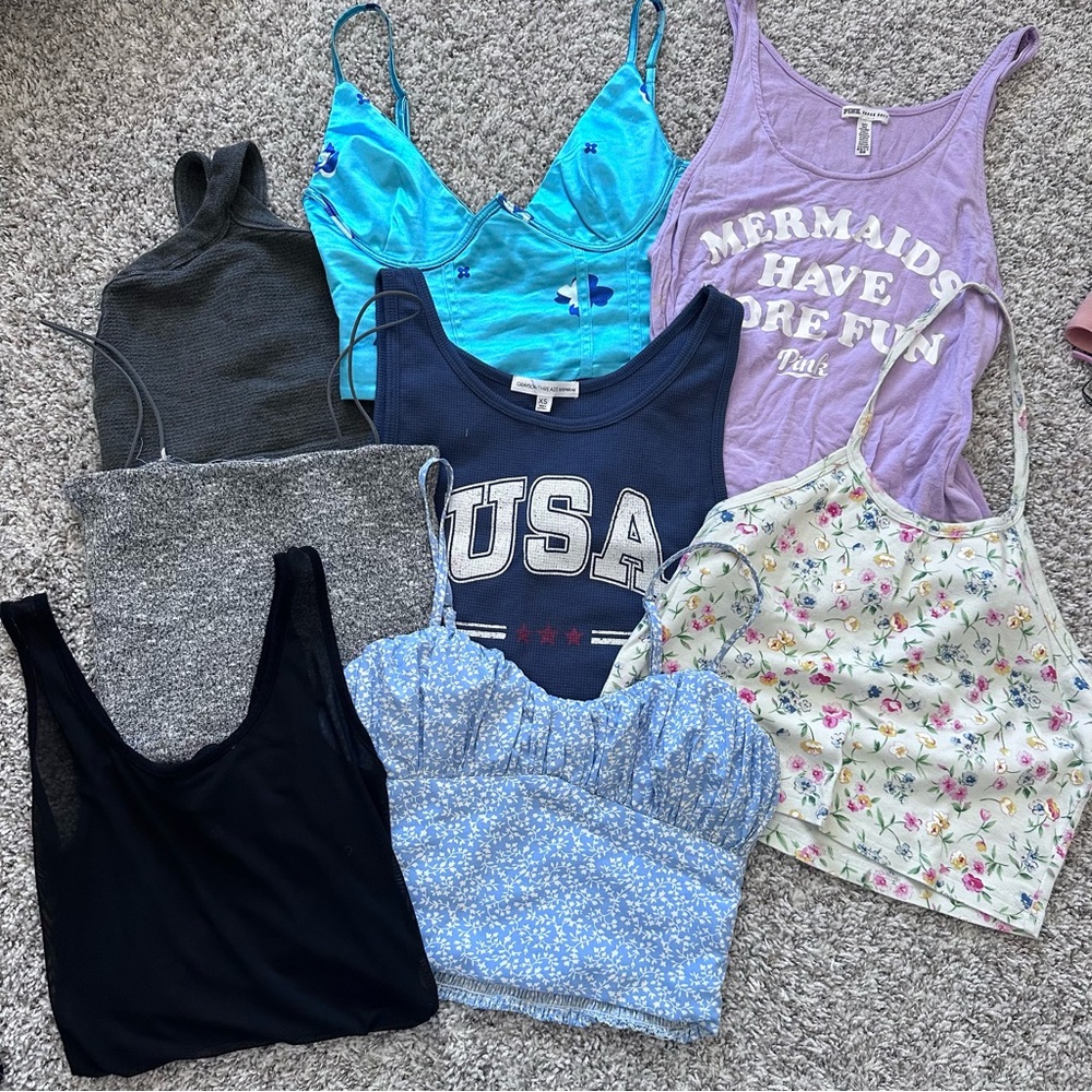 Namebrand Tanktop bundle lot - Picture 1 of 9